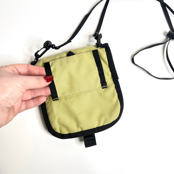Mountain Equipment Co-Op Travel Crossbody Side Sling Wallet Y2K Gorpcore - Picture 5 of 12